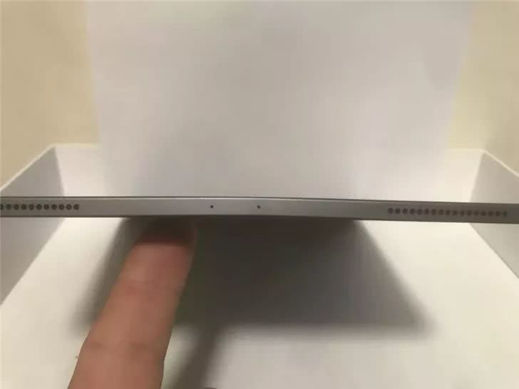 新版iPad Pro機(jī)身彎曲，但蘋果稱這不是缺陷