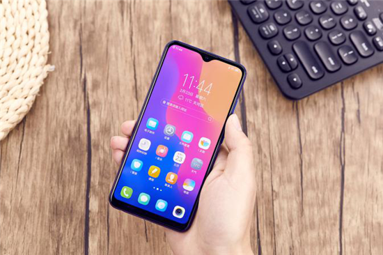 vivo U1上手體驗：顏值實力面面俱到，千元輕旗艦首選