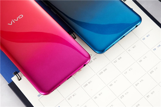 vivo Y91真機(jī)賞析：越級品質(zhì)，第一眼就有心動感
