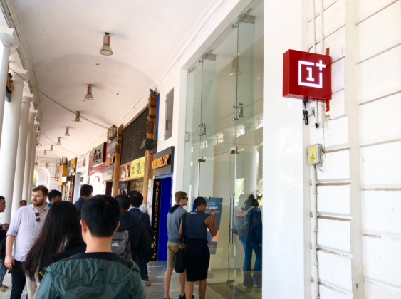 實(shí)地探訪印度手機(jī)市場(chǎng):小米破三星 一加超蘋果 新戰(zhàn)場(chǎng)上的老對(duì)手