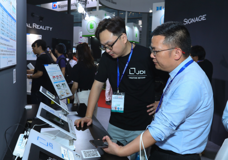 引領(lǐng)車載顯示，開拓新興應(yīng)用，JDI攜新品亮相CITE2019