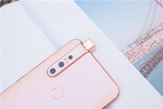 潮美外觀+全新拍照體驗(yàn)！vivo S1寵愛粉照亮你的美