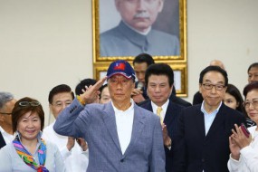 郭臺(tái)銘參選后與庫(kù)克通電話?富士康:涉及客戶無(wú)法回應(yīng)
