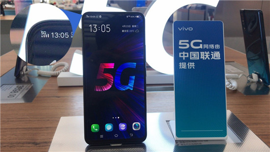 vivo首家5G體驗專區(qū)在上海揭牌，5G現(xiàn)場測速比4G快二十倍