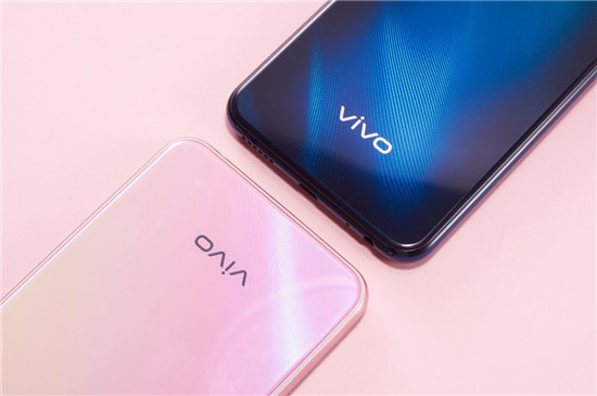 vivo Y3美圖賞析：引領(lǐng)潮美外觀設(shè)計(jì)，盡顯時(shí)尚活力