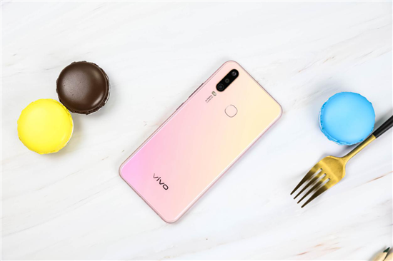 vivo Y3拍照實測：細(xì)節(jié)與質(zhì)感并存，見證三攝震撼視野