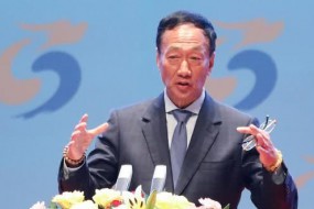 郭臺銘辭任鴻海董事長劉揚偉接棒：鴻海衰退的開始？