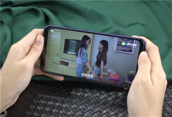 vivo Y7s續(xù)航測試：4500mAh+18W雙引擎閃充，千元機(jī)新勢力