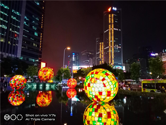 vivo Y7s拍照實(shí)測(cè)：玩轉(zhuǎn)全場(chǎng)景，打造獨(dú)一無(wú)二的儀式感