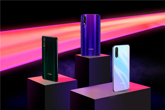 全新vivo Z5將搭載旗艦級配置 或成今年下半年中端機(jī)爆款