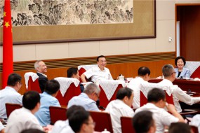 李克強(qiáng)： “卡脖子”問(wèn)題根子在基礎(chǔ)研究薄弱