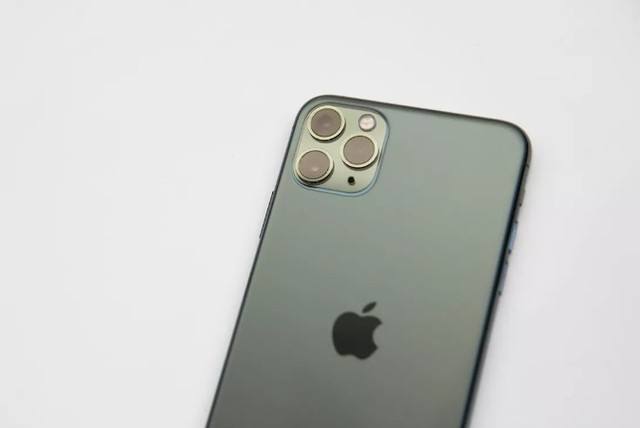 外媒:iPhone 11表明蘋果正變身相機(jī)公司