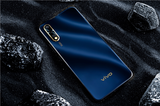 全新vivo Z5極速幻影10月21日開(kāi)啟預(yù)售，1498元起