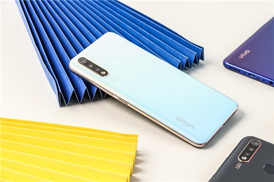 拍照能手vivo U3，實力詮釋千元優(yōu)品的潮流顏值