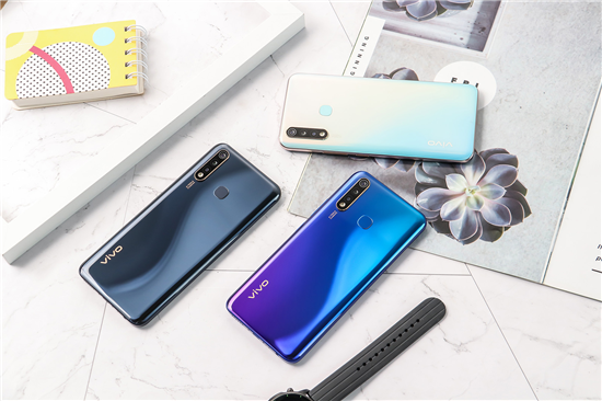 5000mAh電池加持，vivo Y5s帶來(lái)更持久的續(xù)航體驗(yàn)