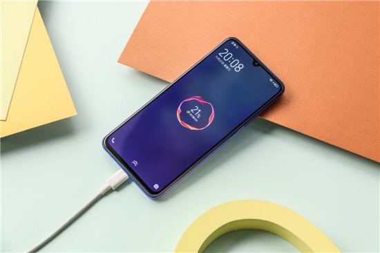 vivo Y9s美圖鑒賞:獨特的外觀設計將再次引領行業(yè)潮流走向