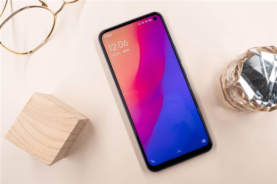 vivo Z6體驗(yàn)感受：四攝全能影像，5G智慧新生活