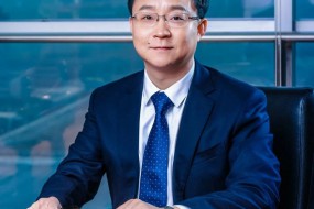 坐擁80多億身家，劉慶峰如何率科大訊飛沖擊“千億營收”